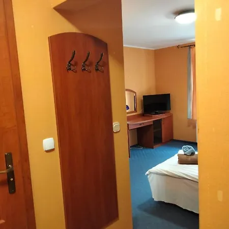 Appartement Restauracja Machliny