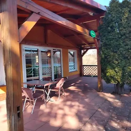 Apartman Restauracja Machliny